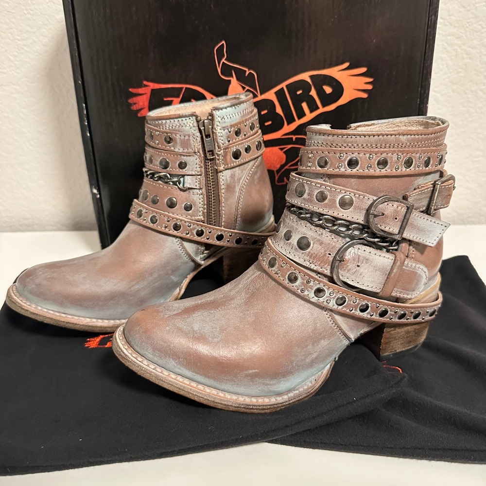 Freebird Sandra Ankle Boots Women 6 Stone Distressed Studded Buckle Chain Boots